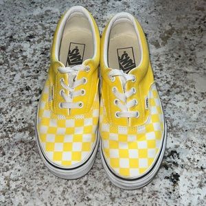 YELLOW BEIGHT YELLOW VANS